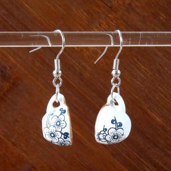 Flower Teacup Dangle Earrings - Picture 5 of 6
